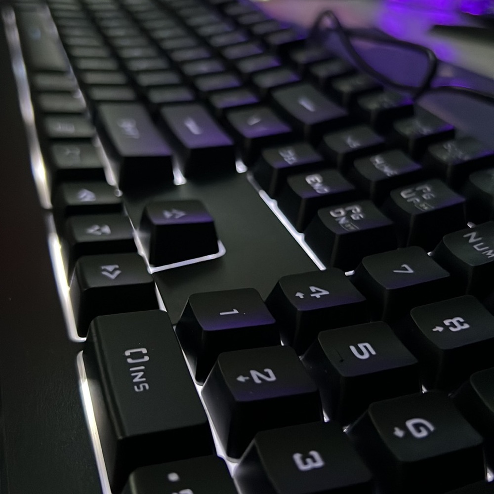 CyberPowerPC : Brand New! Keyboard with LED - Picture 6 of 8